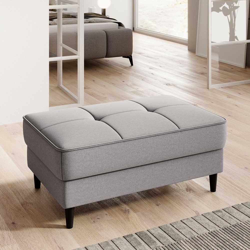 Couchhocker Serinina in rechteckiger Form und modernem Design