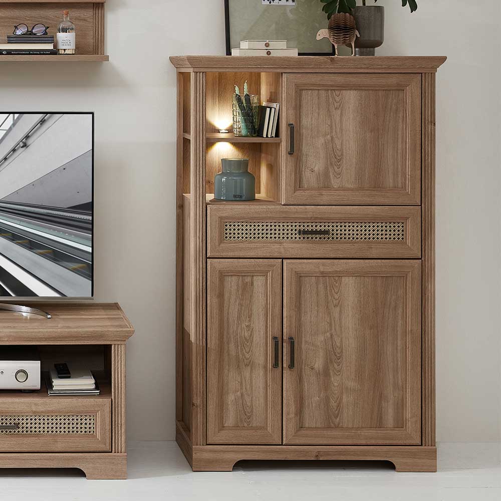 Highboard Sovi mit LED Beleuchtung im Landhausstil