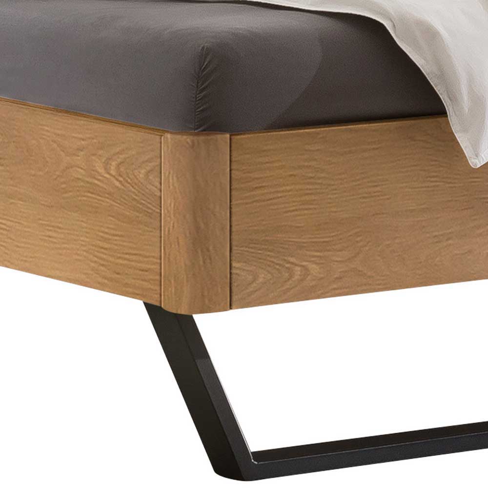 Loft Stil Doppelbett Espanas aus Wildeiche Massivholz mit Bügelgestell