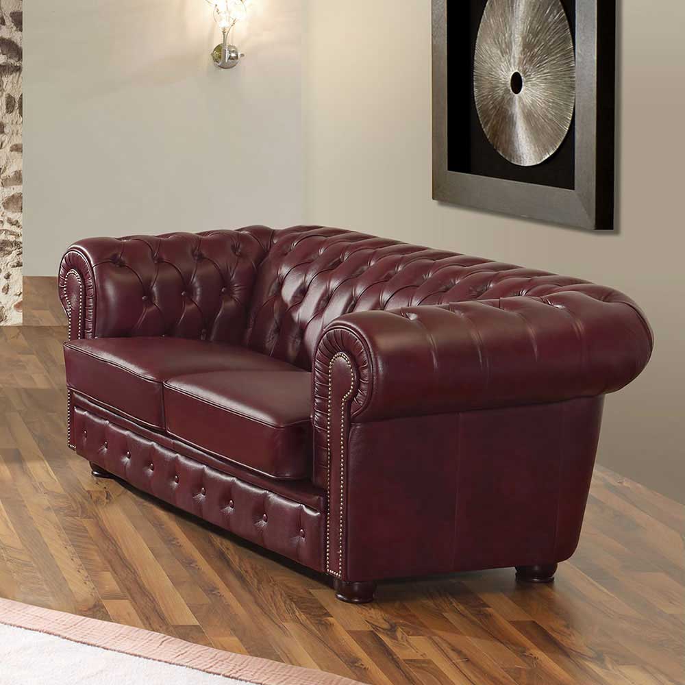 Wohnzimmer Sofa Donniro im Chesterfield Look in Dunkelrot