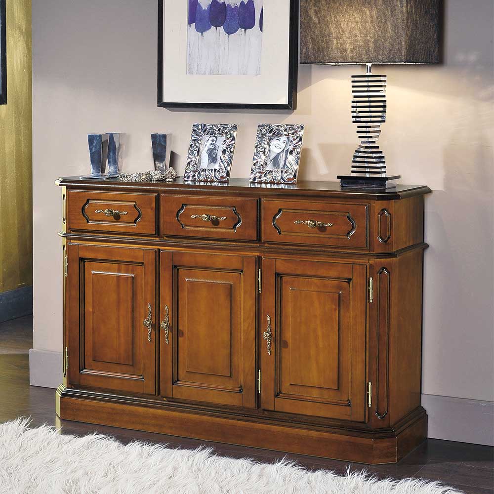 Sideboard Azumy in Nussbaumfarben im klassischen Stil