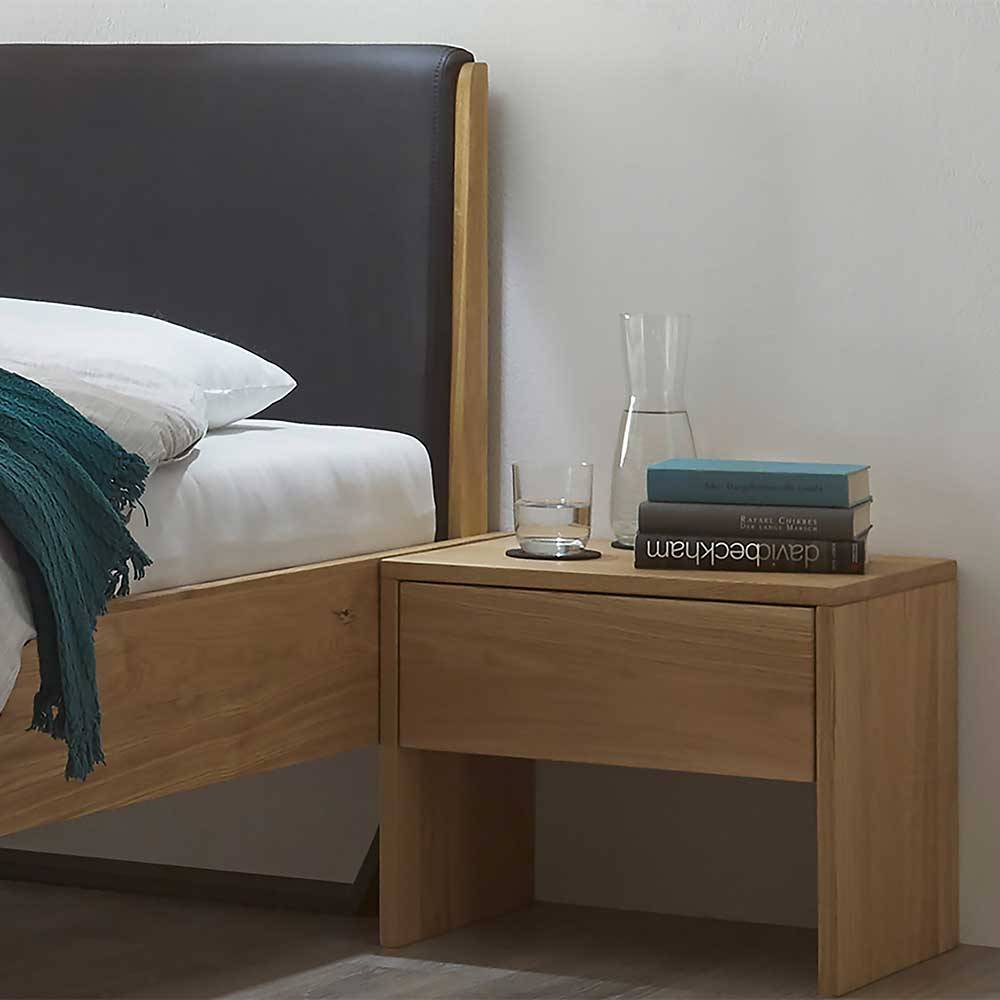 Breites Bett Renato aus Massivholz in modernem Design